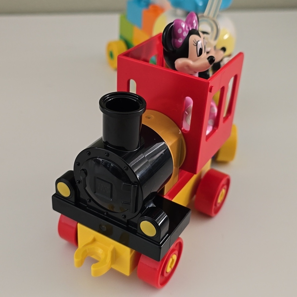 Lego Duplo Disney Mickey & Minnie Mouse Birthday Parade Train - Picture 6 of 7